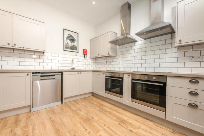 Flat 1, 124 Walter Road Kitchen 1