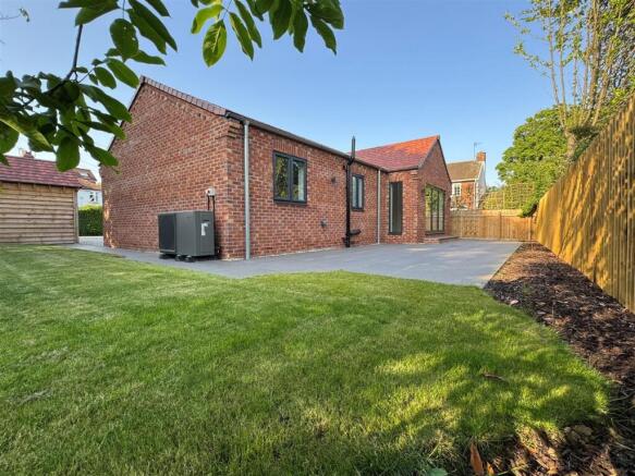 Chantry Way bungalow g.jpg