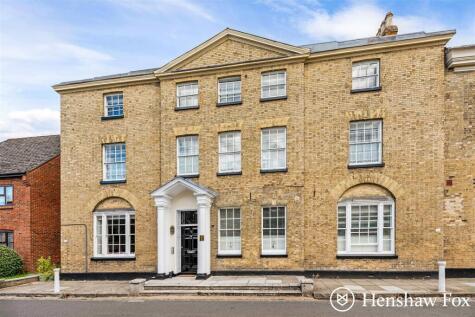 Temple Court House, Romsey Town Centre, Hampshire