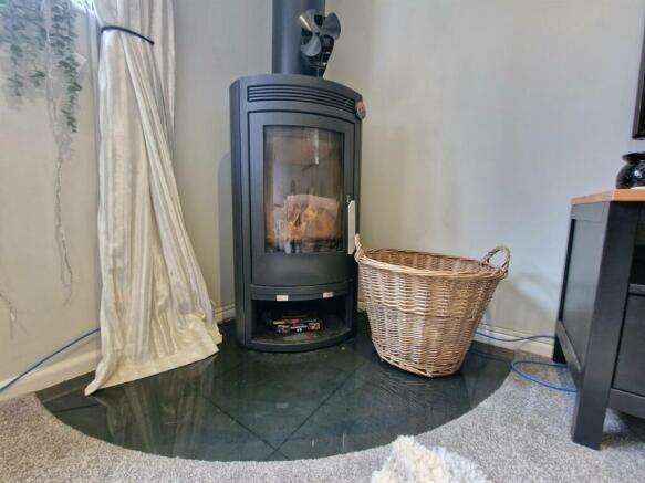 Log burner.jpg
