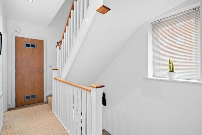 52 Albion Mill - Landing.jpg