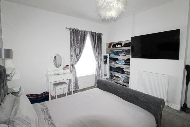 3 bed Terraced for sale Image 8