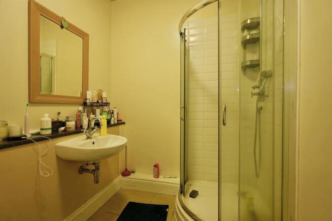1 bed Flat for sale Image 11