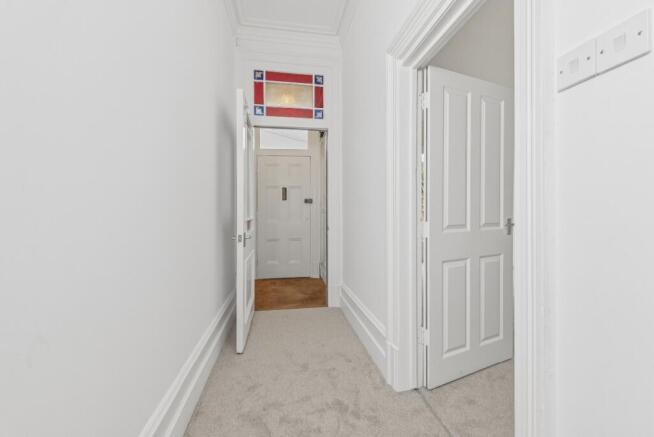 6 bed Terraced to rent Image 7