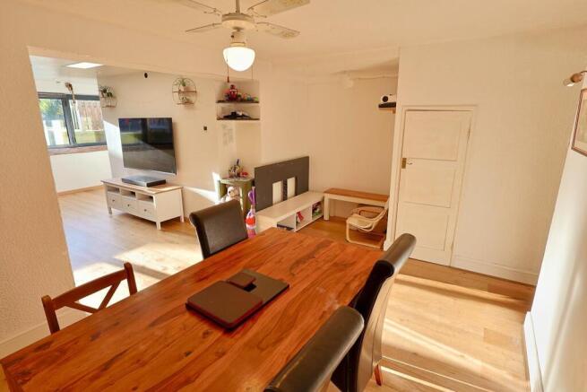 Lounge / diner