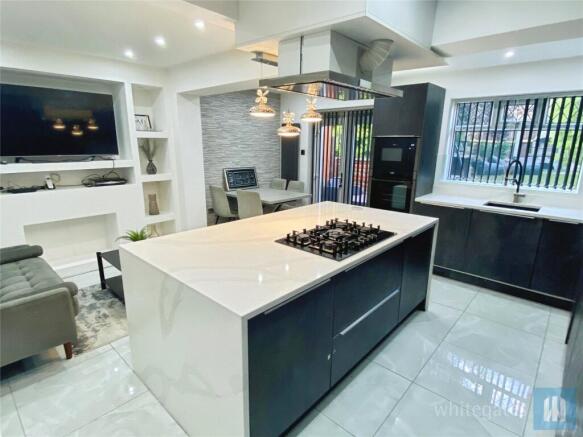 3 bed Semi-Detached to rent Image 4