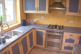 FITTED KITCHEN