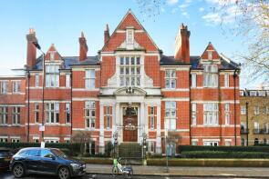 37, Mary Datchelor House, Camberwell Grove, London SE5 8FB
