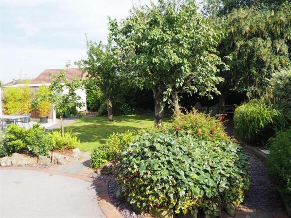 Rear Garden 525
