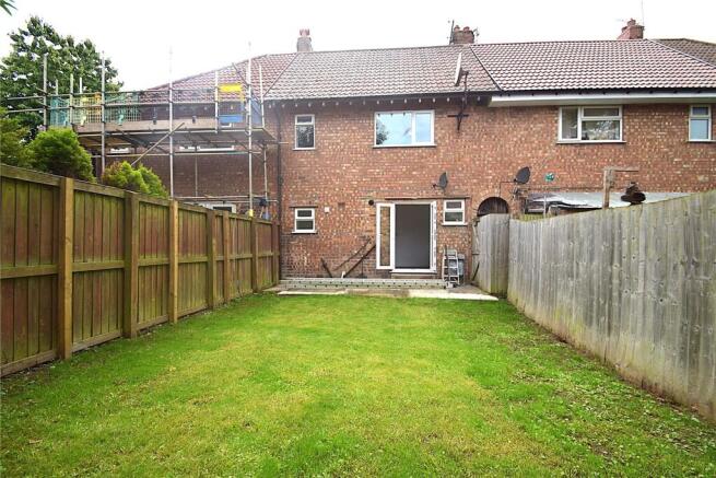 3 bed Terraced to rent Image 8