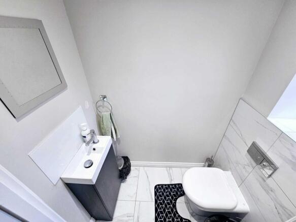 3 bed Detached for sale Image 6