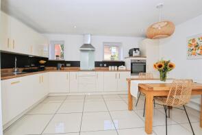 8, Vancouver Way, Hempsted, Peterborough PE2 9FH