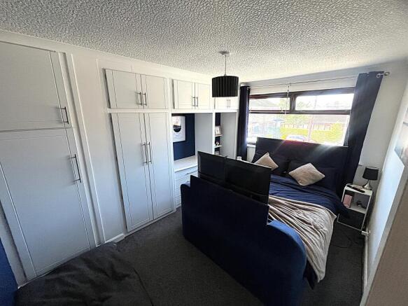 3 bed Semi-Detached for sale Image 7