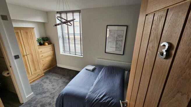 1 bed House Share to rent Image 9