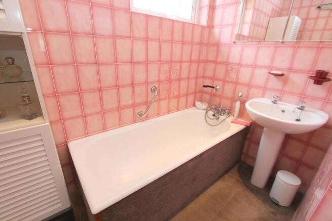 BATH.JPG