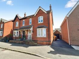 10, Henley Grove, Church Gresley, Swadlincote DE11 9TS