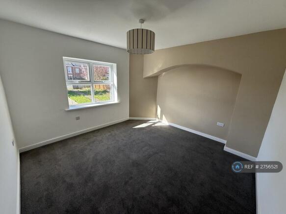 Double Bedroom (2) 