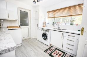 90, Somerset Avenue, Southampton SO18 5FS