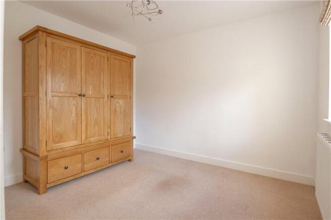 3 bed Town House for sale Image 8
