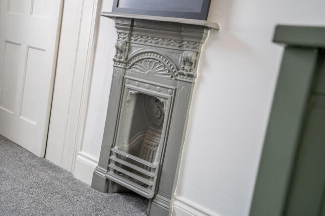 3 bed Terraced for sale Image 7