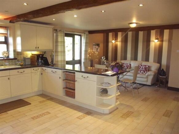 LIVING DINING KITCHE