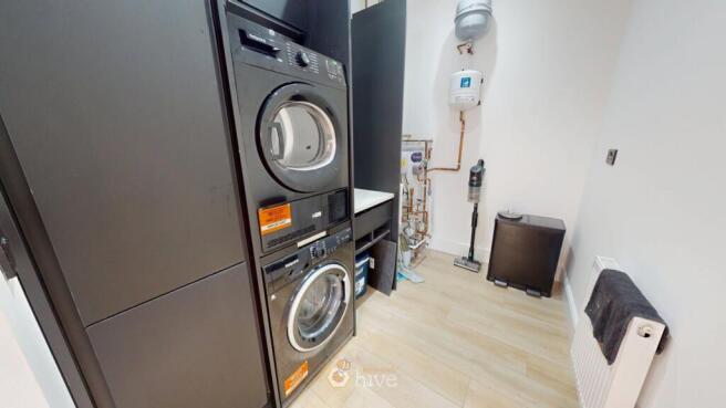 4 bed Detached for sale Image 10