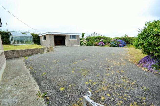 DETACHED GARAGE