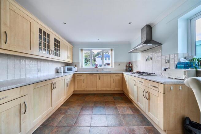 Kitchen / Breakfast Room