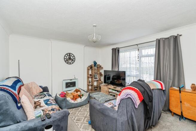 Hotspur Close, SOUTHAMPTON, Hampshire, SO45 photo 4