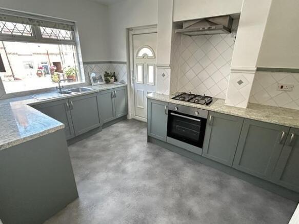 2 bed Semi-Detached for sale Image 4