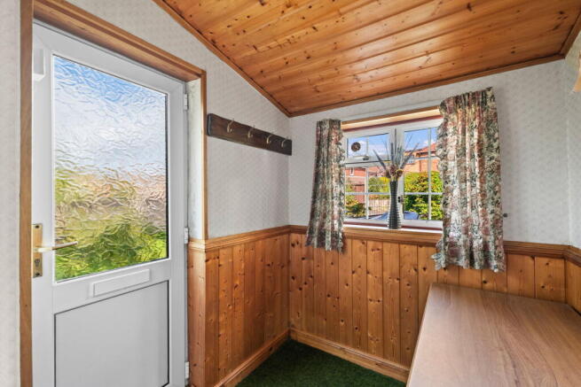 2 bed Semi-Detached for sale Image 9
