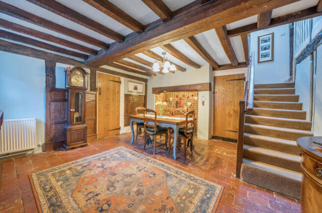 1433319-27-69c548...