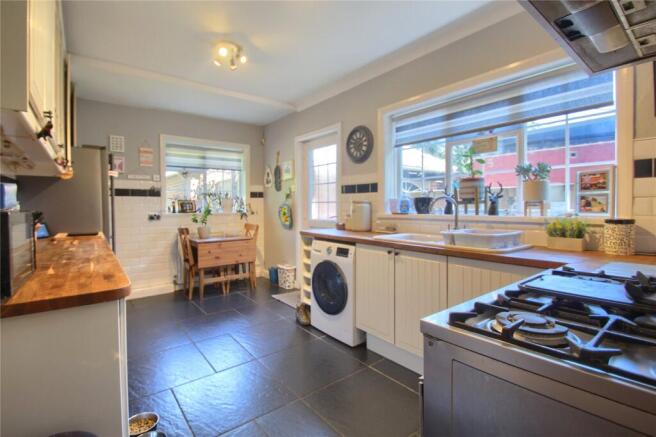 3 bed Semi-Detached for sale Image 11