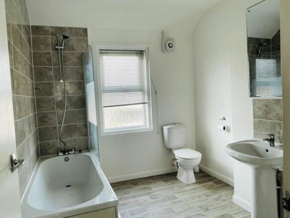 Bathroom 152 Whitley