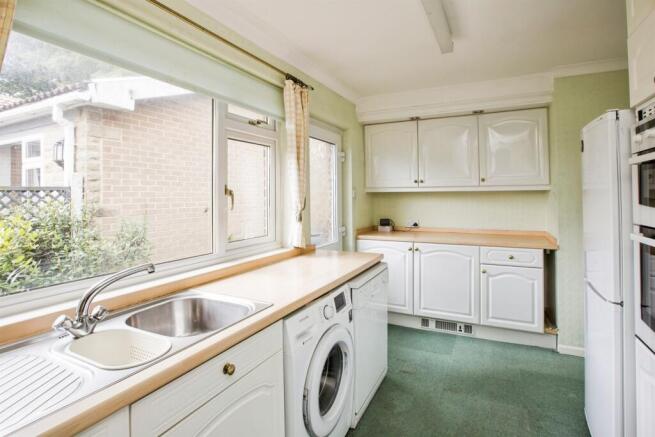3 bed Detached Bungalow for sale Image 8
