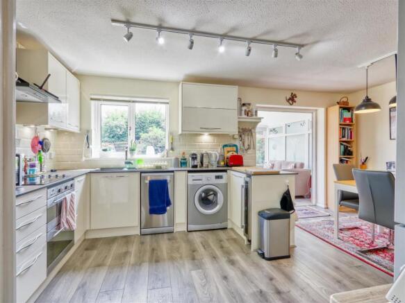 Kitchen diner