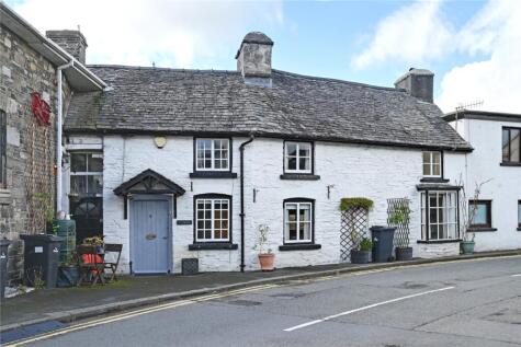 Y Ciliau, Church Street, Rhayader, LD6