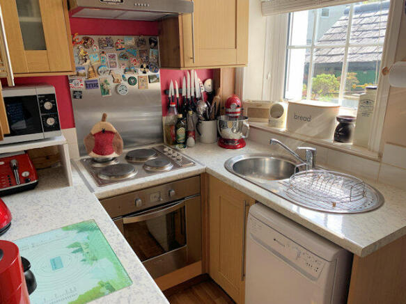 Photo 8