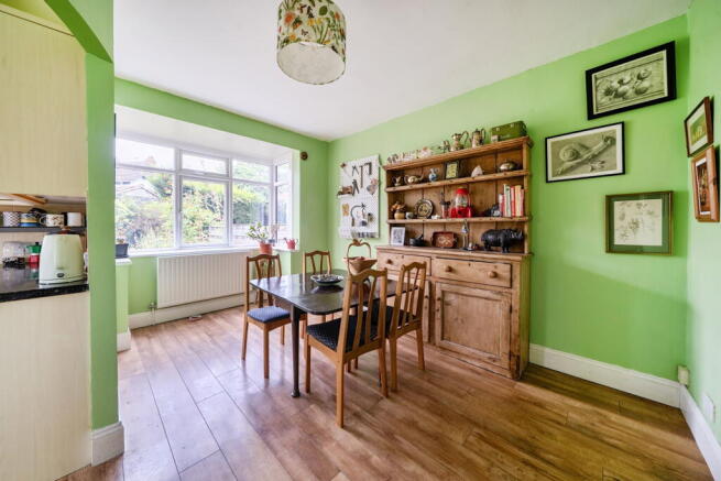 3 bed Semi-Detached for sale Image 4
