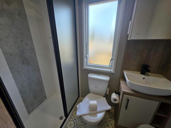 2 bed Lodge for sale Image 9