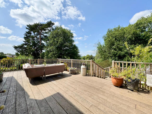 Olivers Close, Potten End, Berkhamsted