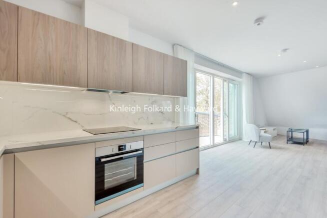 1f7465b4-ca1e-4c26-b