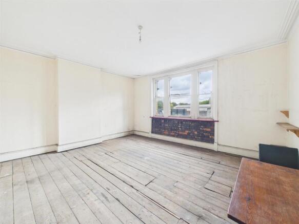 3 - Substantial three-storey conversion opportunit