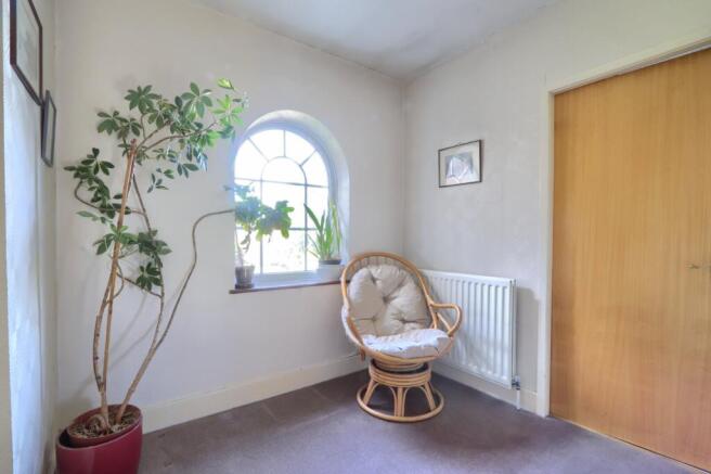 4 bed Detached for sale Image 10