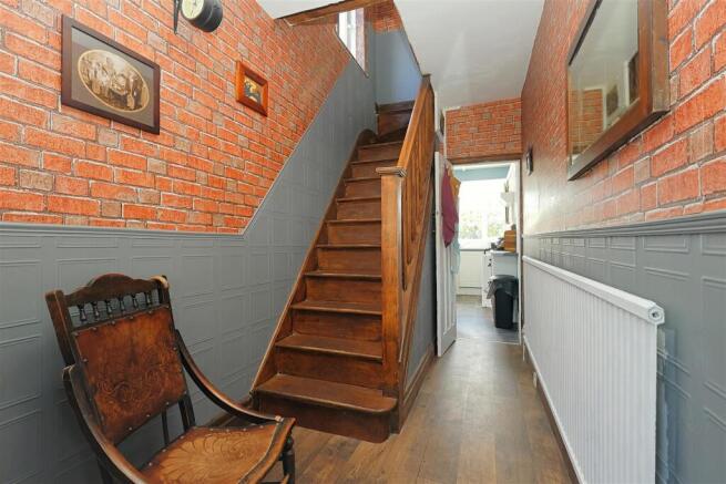 3 bed Semi-Detached for sale Image 8