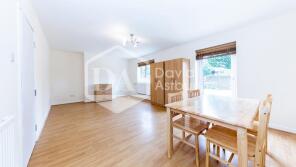 Flat 4, Donnington Court, Castlehaven Road, London NW1 8RT