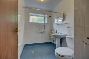 2, Spinnaker Drive, Whitby YO21 1RF