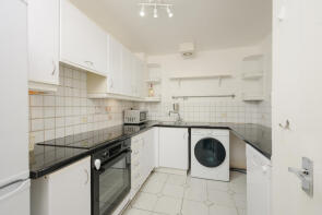 5, 70 Heathview Court, Wimbledon Park Side, London SW19 5NL