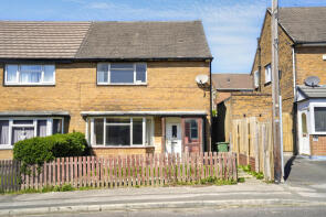 23, Cedar Drive, Chickenley, Dewsbury WF12 8NU