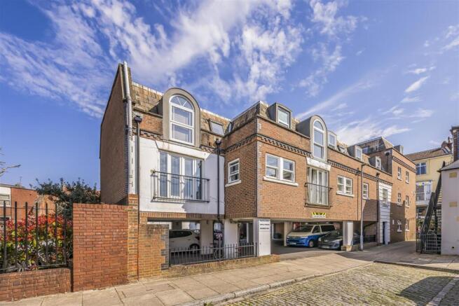 1 Castle Court, Castle Road, Southsea-PorticoMarke